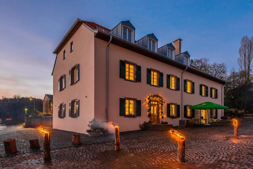 Landgasthaus Wintringer Hof Otel Saarbrücken Dış mekan fotoğraf